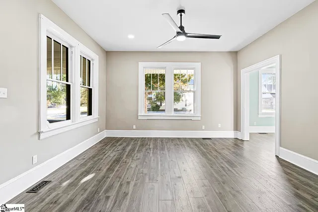 $290,000 | 501 North Adair Street, Clinton, SC 29325