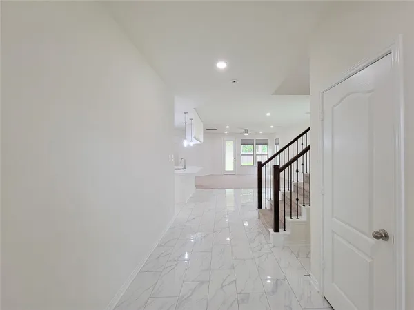 $399,900 | 4015 Mossy Banks Lane, Houston, TX 77068