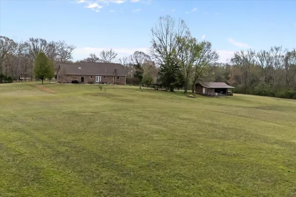 $599,900 | 5842 Old State Rte 1, New Johnsonville, TN 37134
