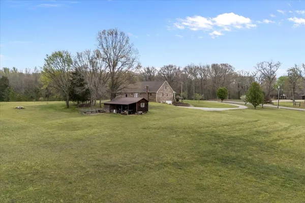 $599,900 | 5842 Old State Rte 1, New Johnsonville, TN 37134