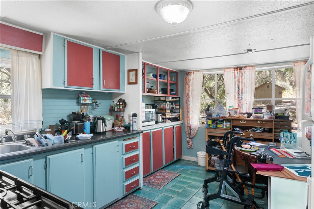 1010-1012 Upper Los Berros Road Nipomo, CA 93444 - Photo 60 of 75 Dine-in kitchen