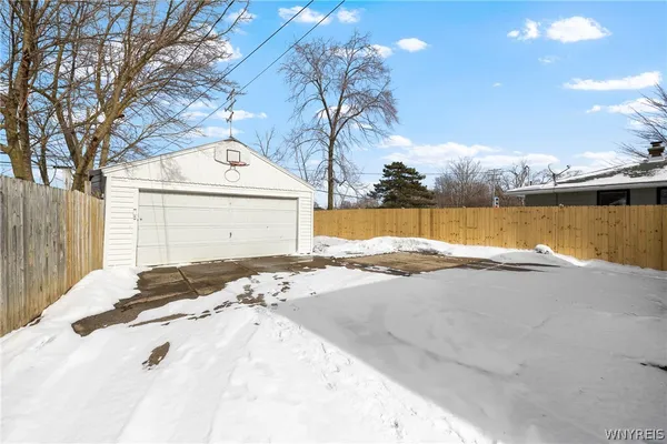 $279,900 | 538 Taunton Place, Buffalo, NY 14216