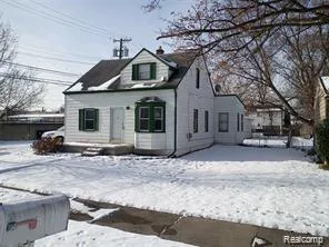 $2,300 | 11627 Berwyn, Redford, MI 48239