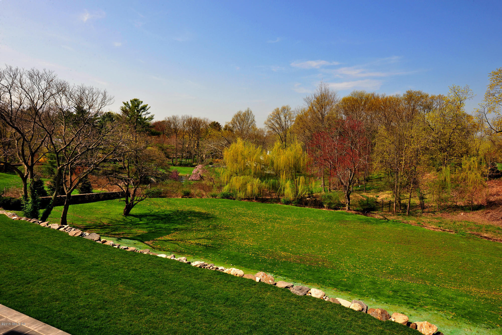 18 Parsonage Road Greenwich, CT 06830 - Photo 19 of 20 Back yard