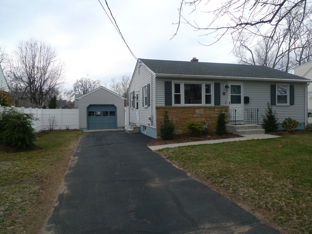 60 Clement Street Springfield, MA 01118 - Photo 1 of 18