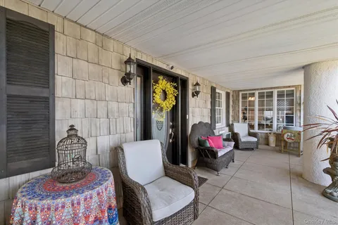 $1,399,000 | 52-11 Redfield Street | Douglaston