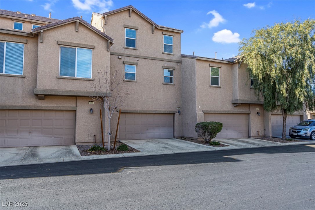 4603 Woolcomber Street Las Vegas, NV 89115 - Photo 4 of 47