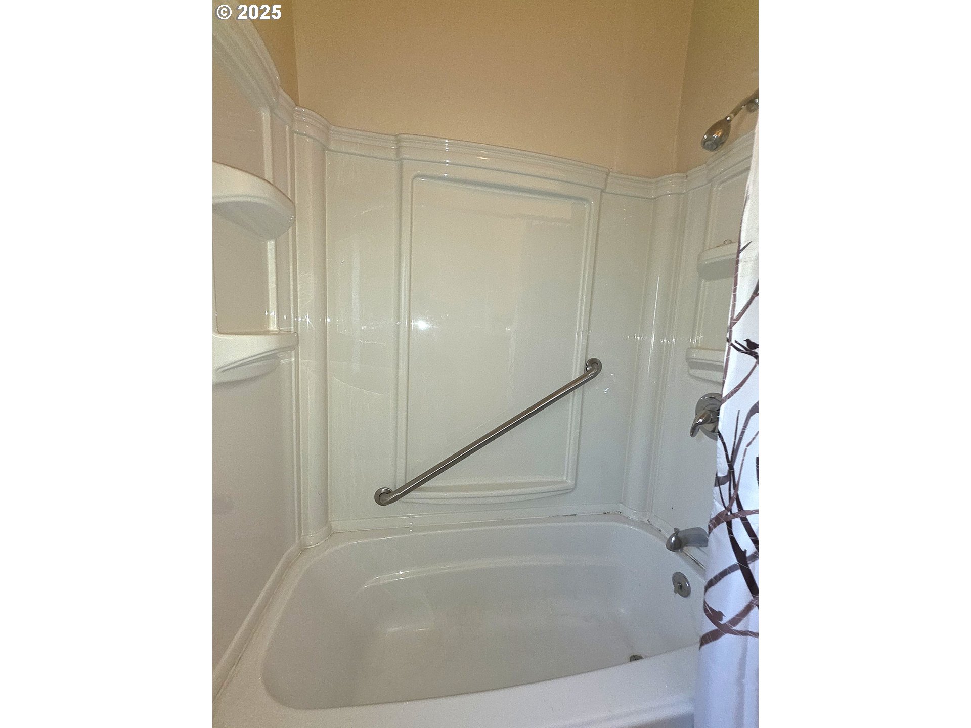 4808 Southeast 134th Drive Portland, OR 97236 - Photo 14 of 15 a bathroom with a bathtub