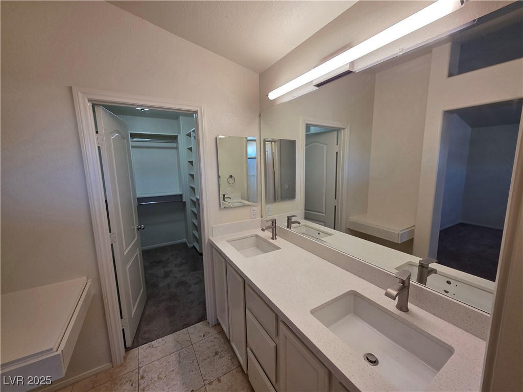 6320 Legend Falls Street North Las Vegas, NV 89081 - Photo 13 of 76