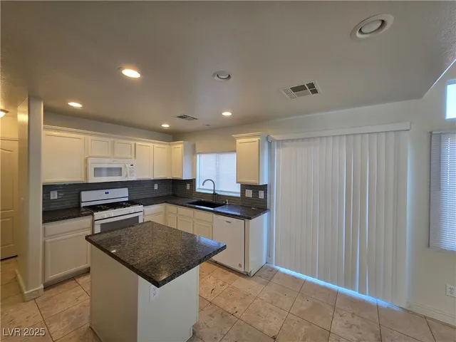 $1,650 | 6320 Legend Falls Street, North Las Vegas, NV 89081