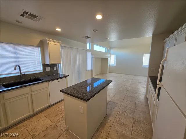$1,650 | 6320 Legend Falls Street, North Las Vegas, NV 89081
