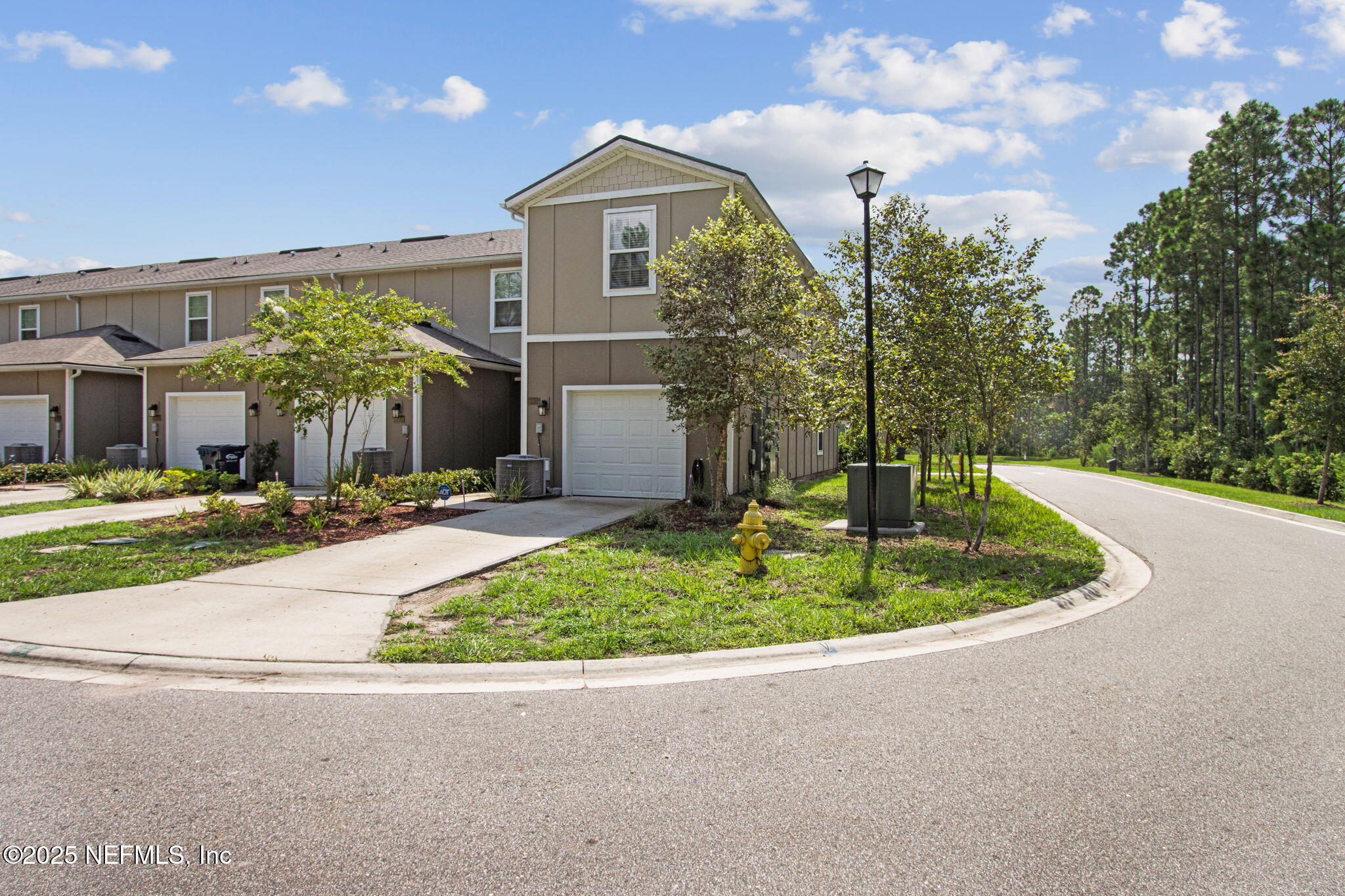 86654 Shortline Circle Yulee, FL 32097 - Photo 2 of 32 2