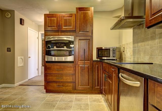 8904 La Costa Road Louisville, KY 40299 - Photo 5 of 44 Kitchen