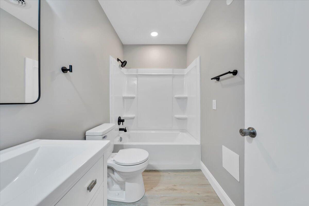 1020 Boones Mill Road Boones Mill, VA 24065 - Photo 29 of 35 27-MIB09177