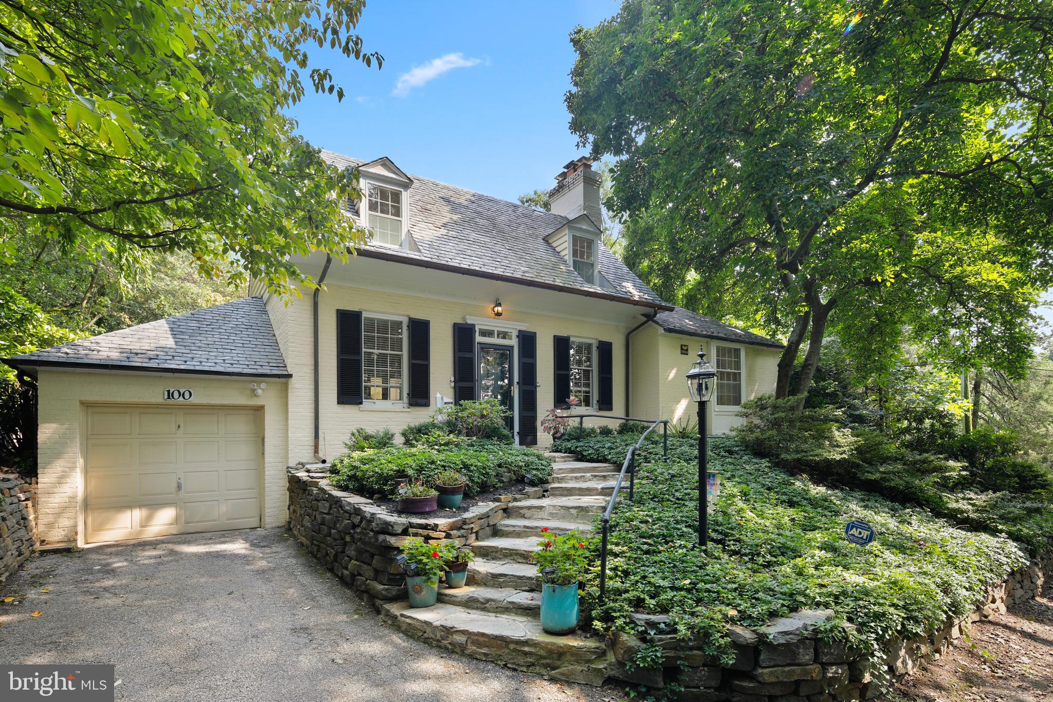 100 Warrenton Road Baltimore, MD 21210 - Photo 3 of 66 ATTACHED GARAGE