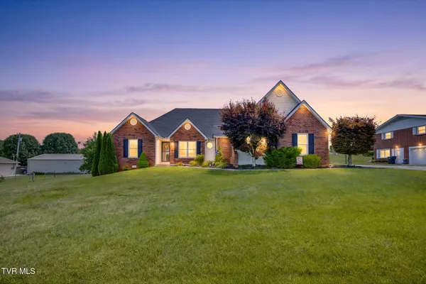 $384,500 | 215 Scenic Drive, Bristol, TN 37620