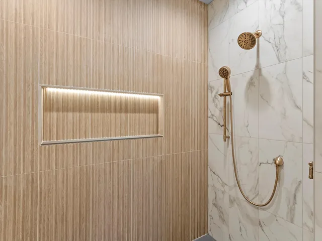 $649,000 | 1253 Riverside Drive, Suamico, WI 54173