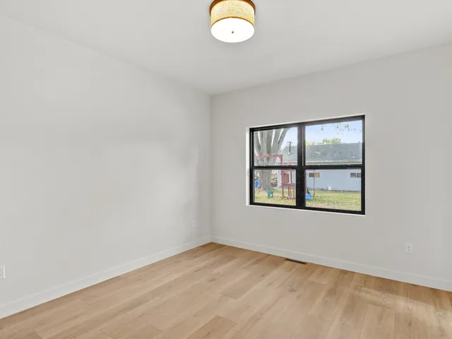 $649,000 | 1253 Riverside Drive, Suamico, WI 54173