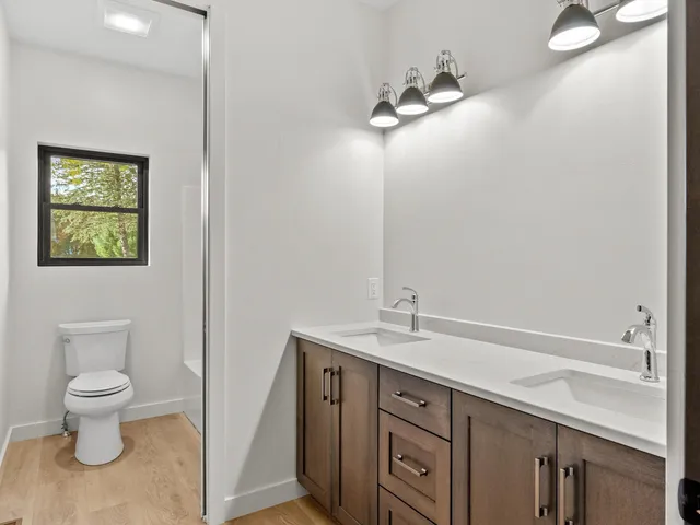 $649,000 | 1253 Riverside Drive, Suamico, WI 54173