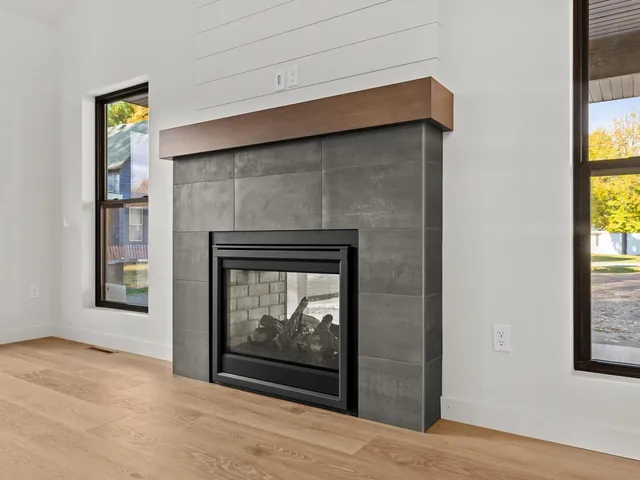 $649,000 | 1253 Riverside Drive, Suamico, WI 54173