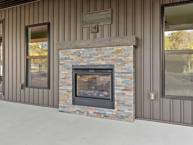 $649,000 | 1253 Riverside Drive, Suamico, WI 54173