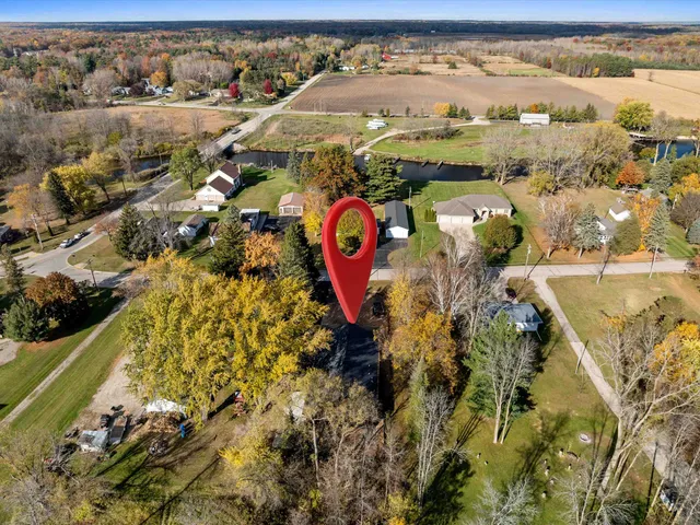 $649,000 | 1253 Riverside Drive, Suamico, WI 54173