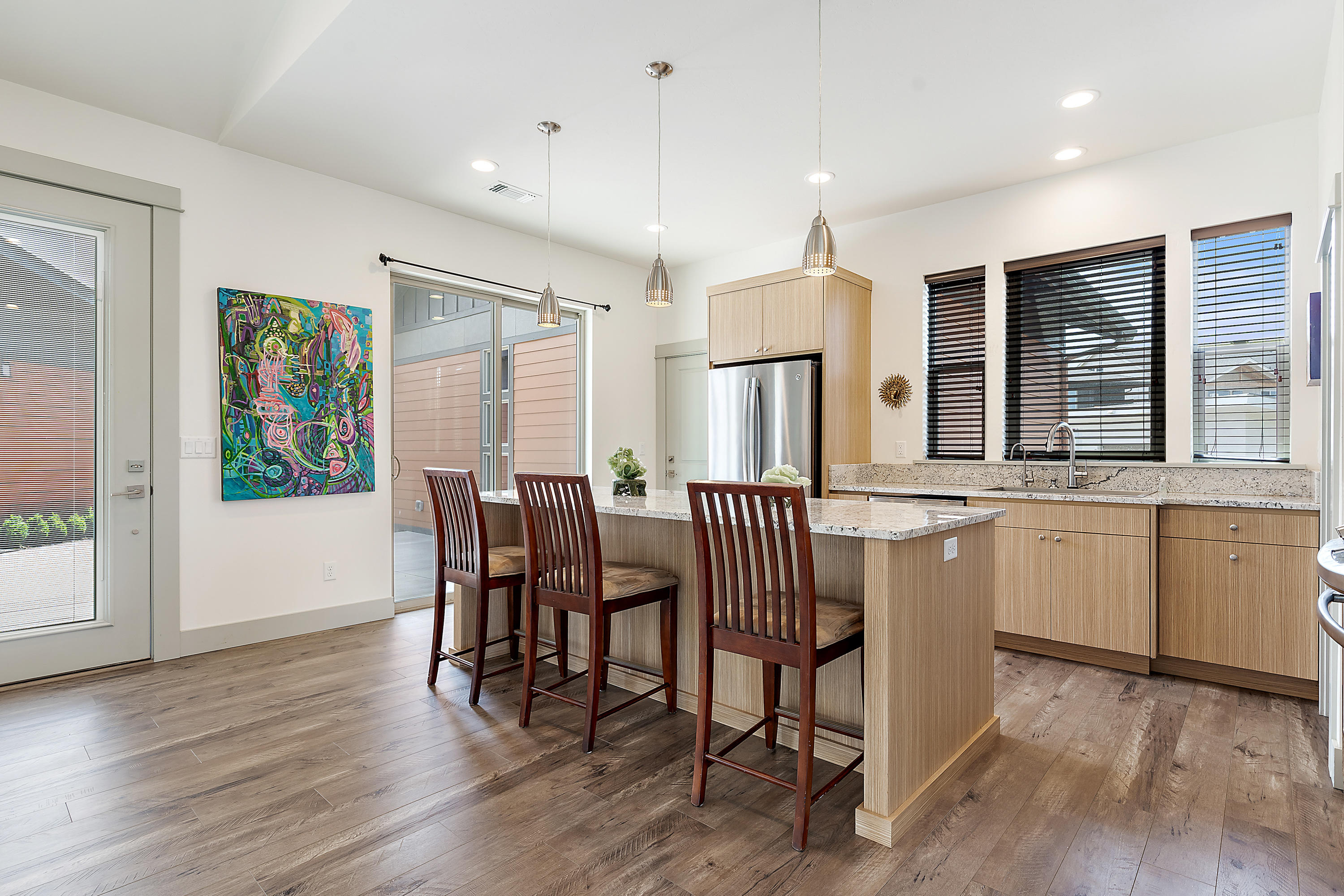 4762 Hillcrest Road Medford, OR 97504 - Photo 10 of 33 Gallery Image 10