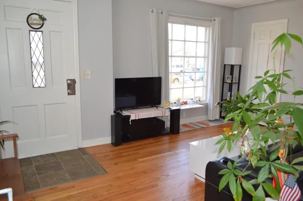 $265,000 | 3824 Vera Cruz Avenue North, Robbinsdale, MN 55422