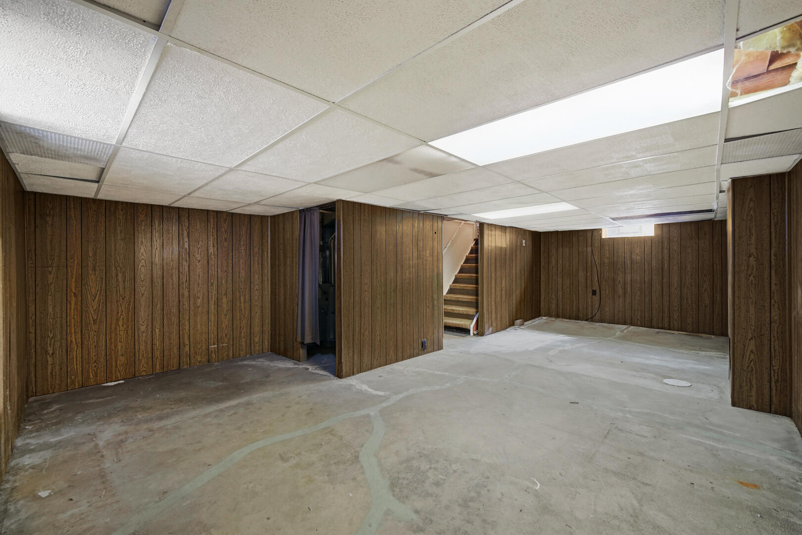 5405 Birch Avenue Hammond, IN 46320 - Photo 13 of 20 a view of an empty room