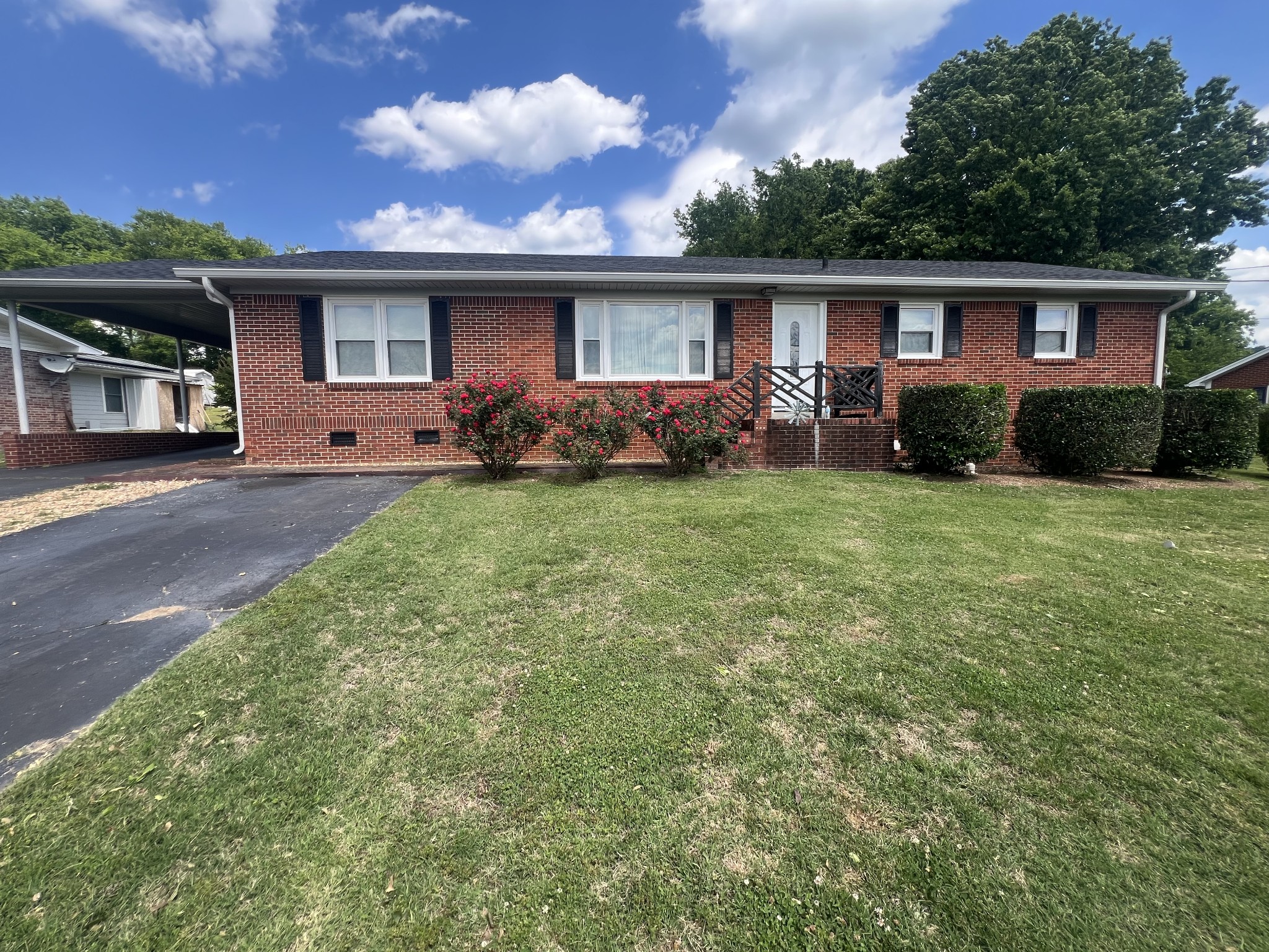 105 Tollgate Road Pulaski, TN 38478 - Photo 26 of 38 a front view of house with yard and green space