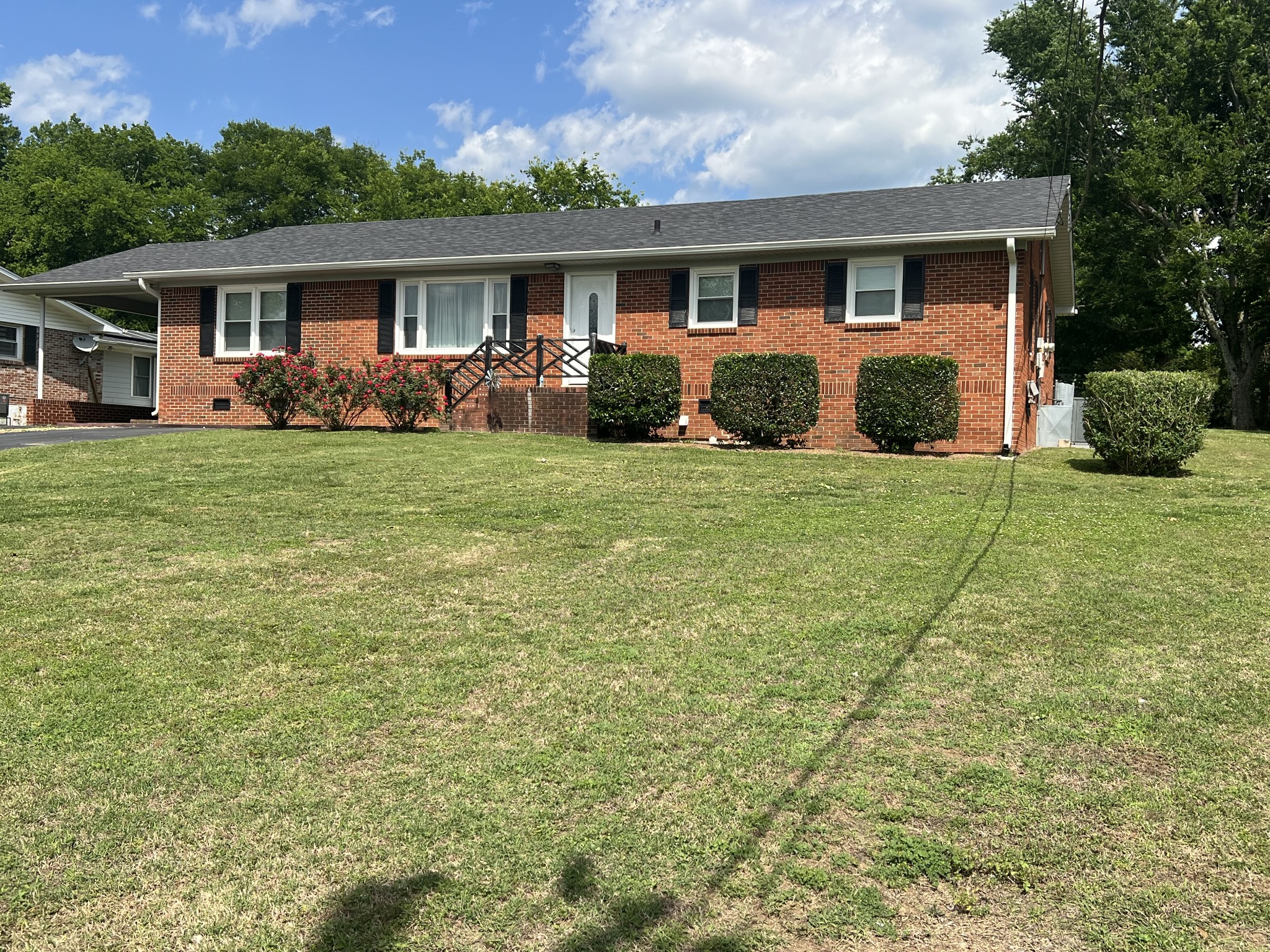105 Tollgate Road Pulaski, TN 38478 - Photo 27 of 38 a front view of house with yard and green space