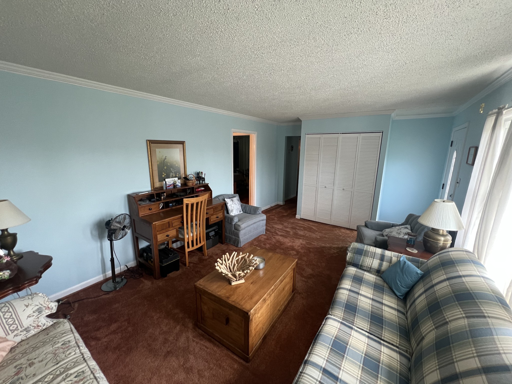 105 Tollgate Road Pulaski, TN 38478 - Photo 5 of 38 a living room with furniture and a couch