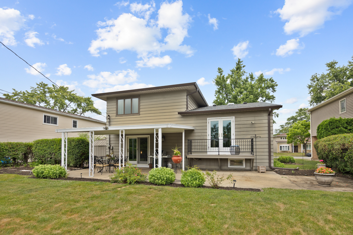 1815 Azalea Lane Mount Prospect, IL 60056 - Photo 23 of 29 Gallery Image 23