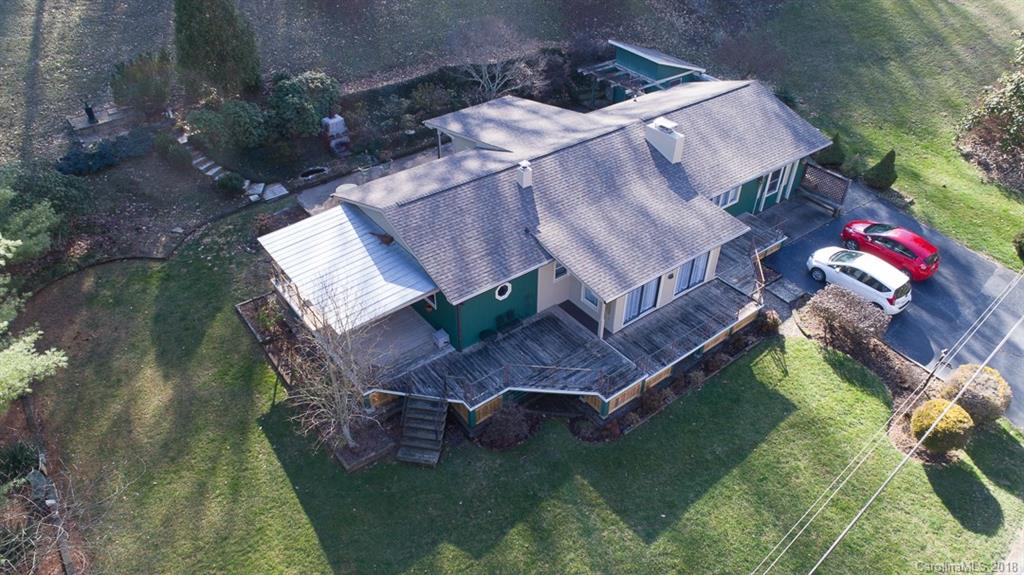 303 Chambers Road Waynesville, NC 28786 - Photo 1 of 24