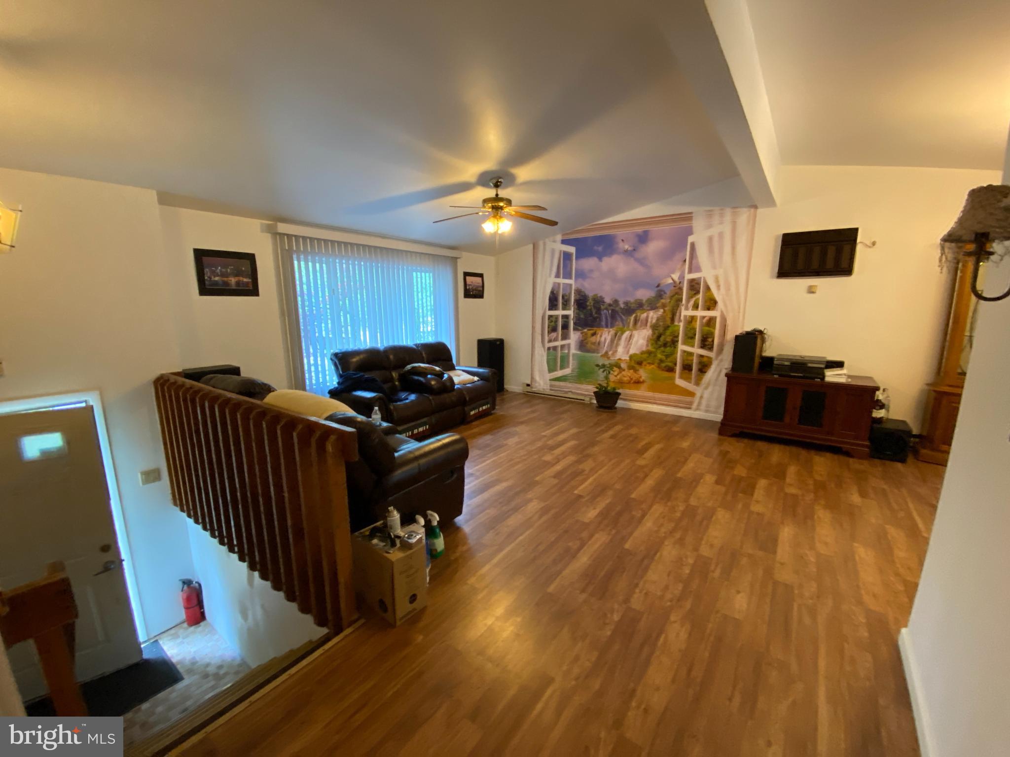 94 Buckhill Road Albrightsville, PA 18210 - Photo 4 of 41 Living Room