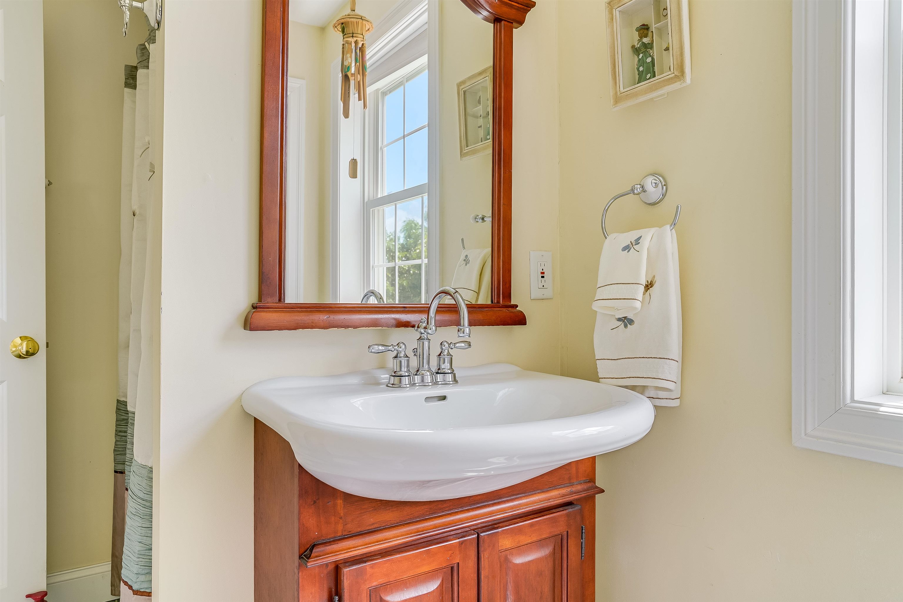 87 Roosevelt Road Weare, NH 03281 - Photo 16 of 40 Gallery Image 16