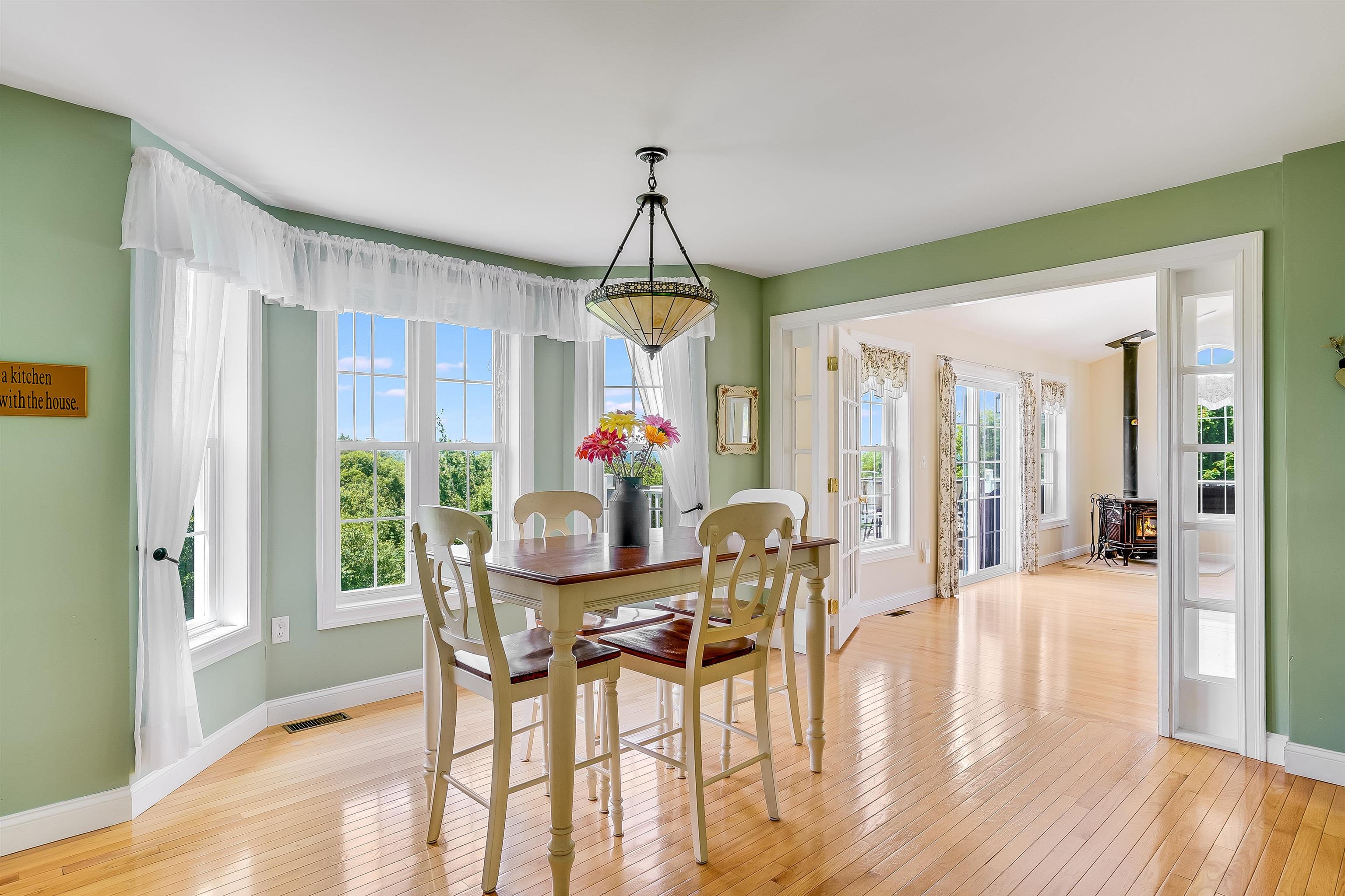 87 Roosevelt Road Weare, NH 03281 - Photo 7 of 40 Gallery Image 7