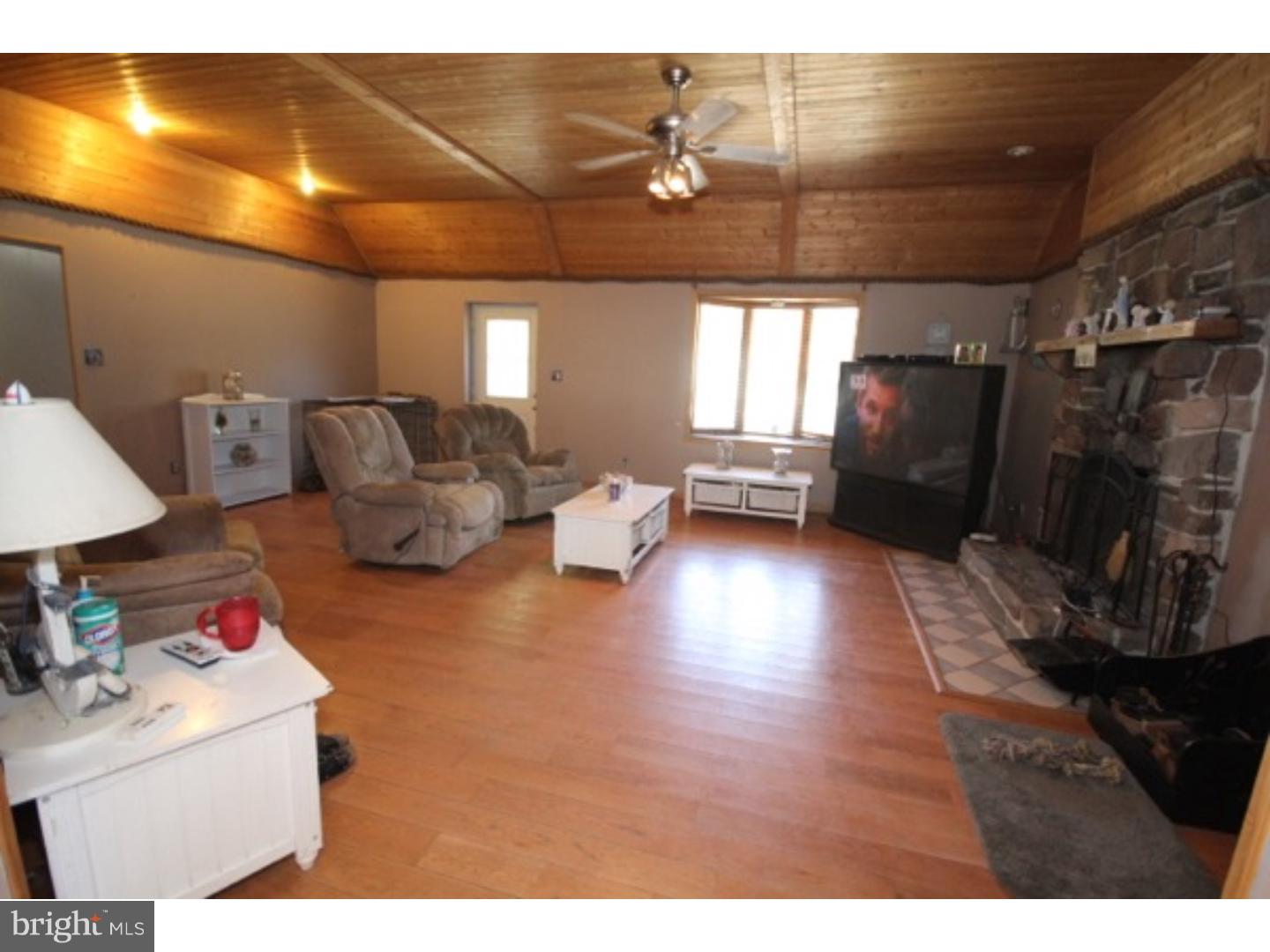 309 Stone Road Laurel Springs, NJ 08021 - Photo 3 of 25