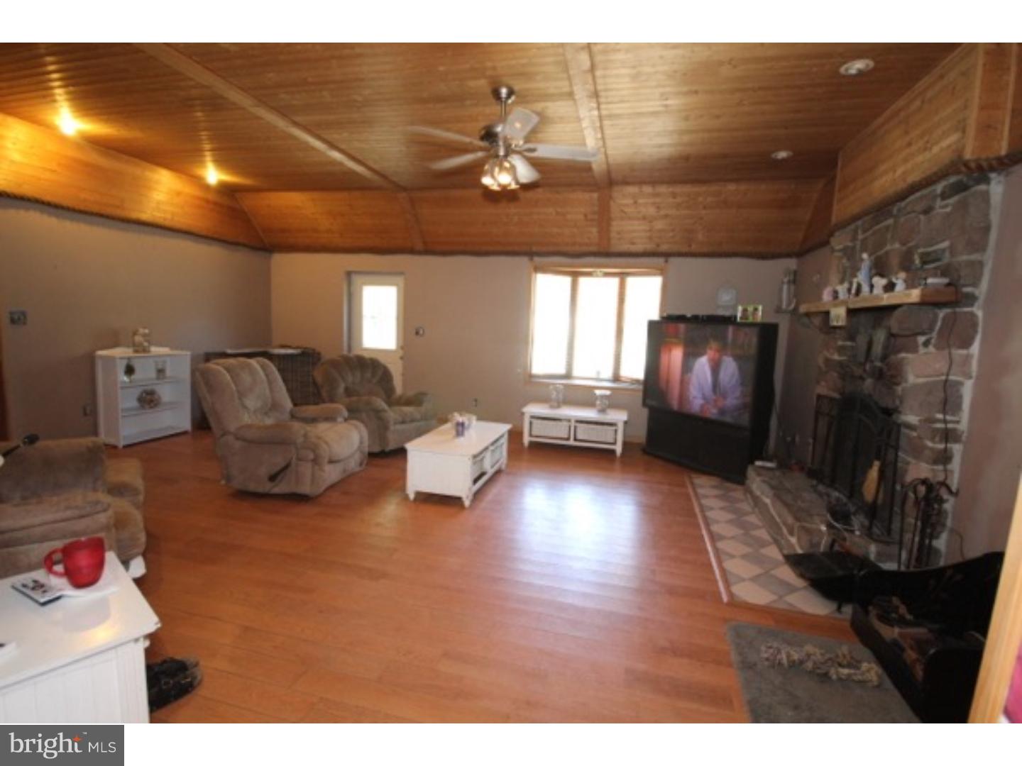 309 Stone Road Laurel Springs, NJ 08021 - Photo 4 of 25