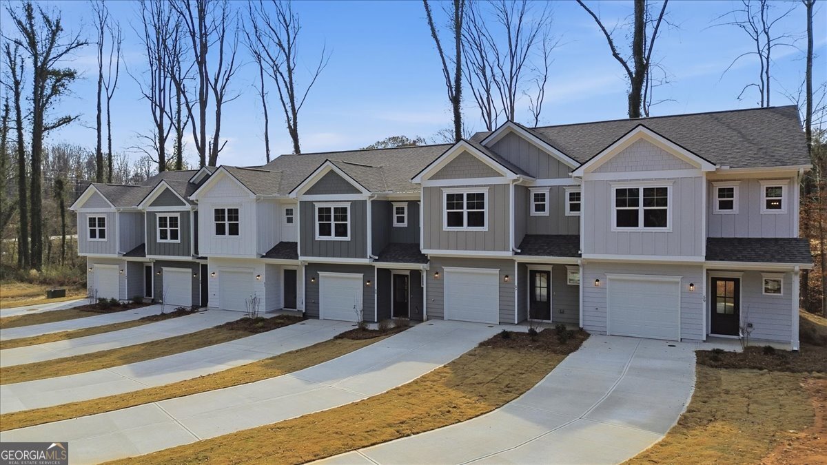 49 Wright Street, Unit 65 Lavonia, GA 30553 - Photo 50 of 57 a view of a house with a large space and a large tree