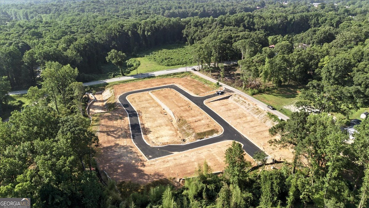 49 Wright Street, Unit 65 Lavonia, GA 30553 - Photo 53 of 57 an aerial view of swimming pool