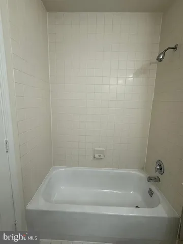 $2,200 | 12919 Alton Square, Unit 411, Herndon, VA 20170