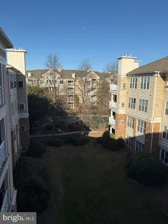 $1,950 | 12919 Alton Square, Unit 411, Herndon, VA 20170