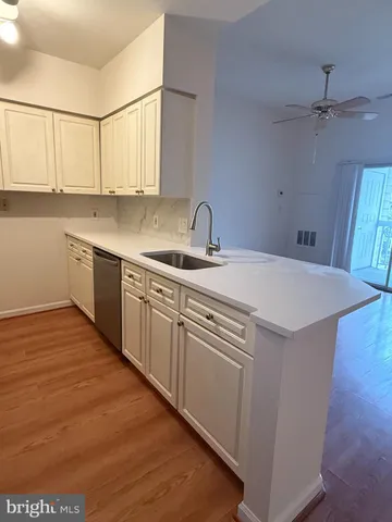 $2,200 | 12919 Alton Square, Unit 411, Herndon, VA 20170