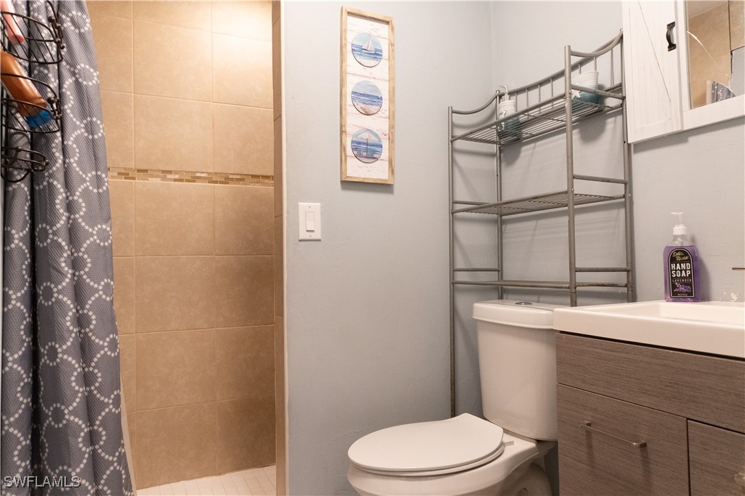 3388 East Riverside Drive Fort Myers, FL 33916 - Photo 38 of 45