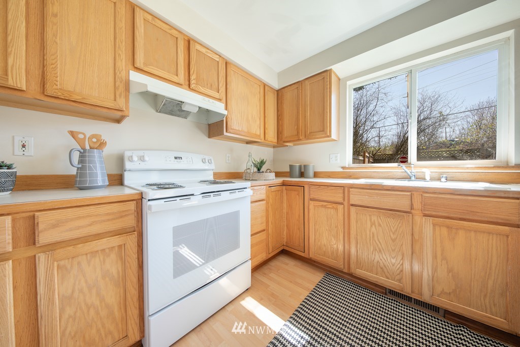 4022 204th Street Southeast, Unit A&B Bothell, WA 98012 - Photo 13 of 27 Gallery Image 13
