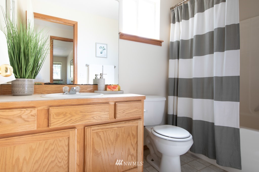 4022 204th Street Southeast, Unit A&B Bothell, WA 98012 - Photo 24 of 27 Gallery Image 24