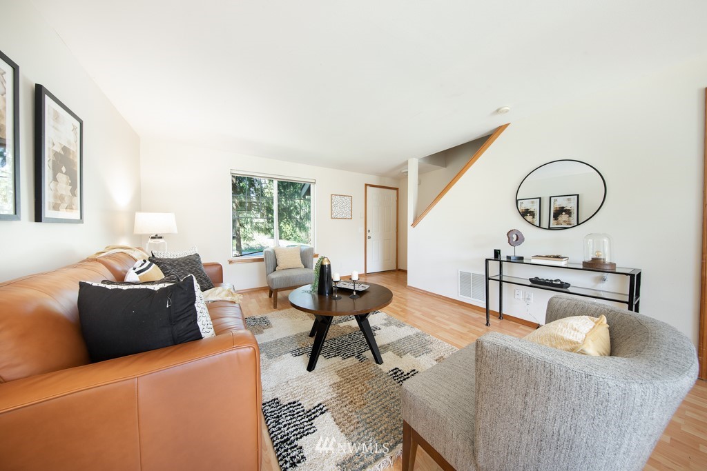 4022 204th Street Southeast, Unit A&B Bothell, WA 98012 - Photo 6 of 27 Gallery Image 6
