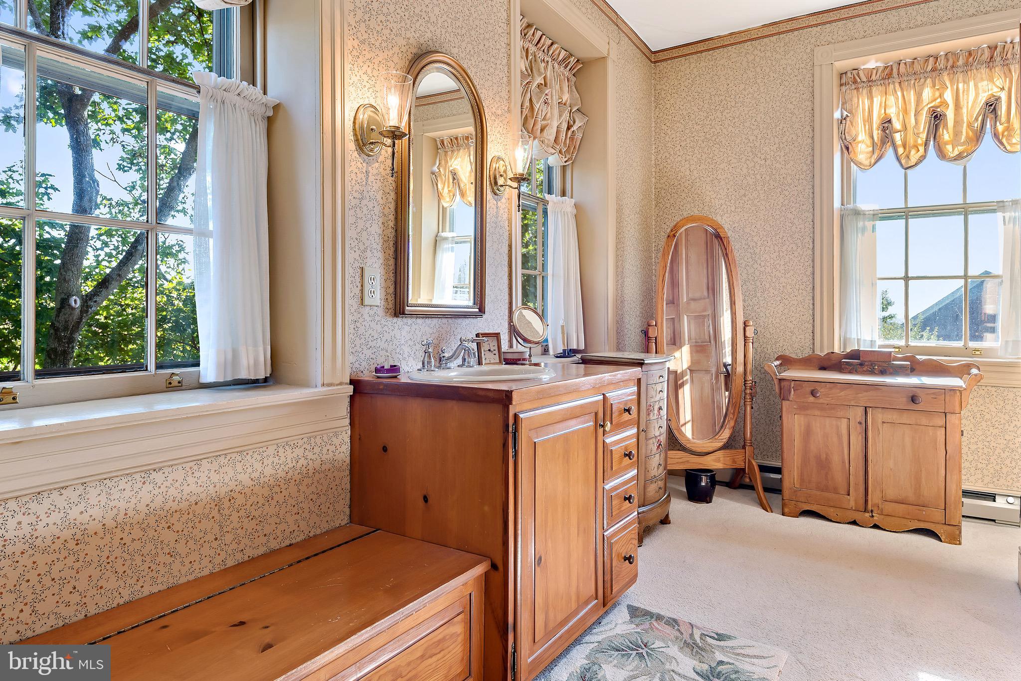 1501 Laudermilch Road Palmyra, PA 17078 - Photo 17 of 30 Gallery Image 17
