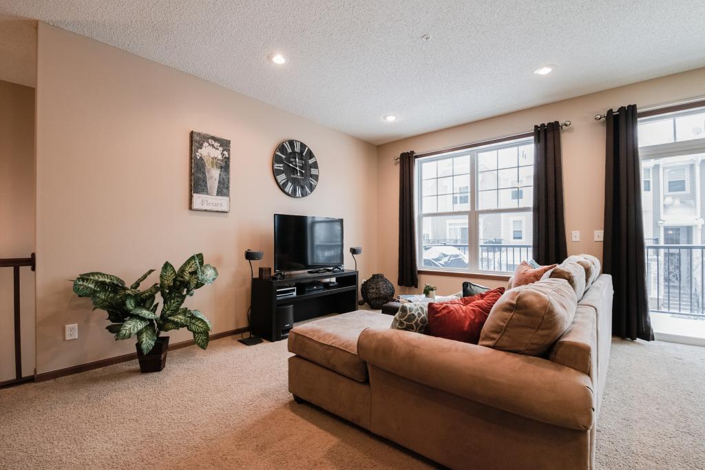 15621 Echo Ridge Road, Unit 909 Apple Valley, MN 55124 - Photo 7 of 23 Gallery Image 7